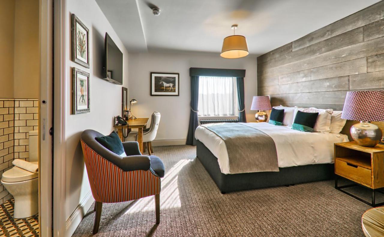 The Wellington Arms - Basingstoke-Reading 호텔 헥필드 외부 사진