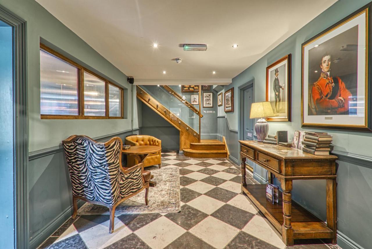 The Wellington Arms - Basingstoke-Reading 호텔 헥필드 외부 사진