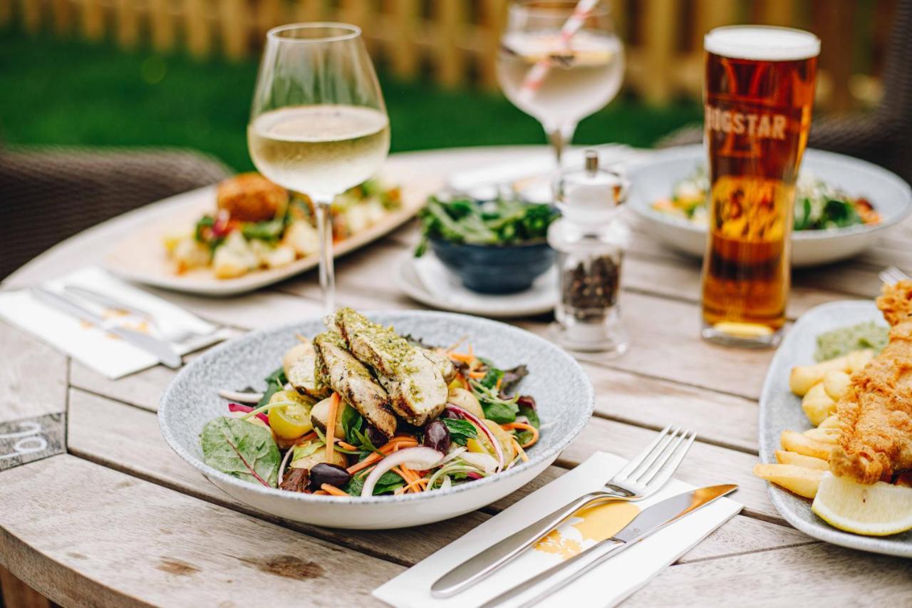 The Wellington Arms - Basingstoke-Reading 호텔 헥필드 외부 사진