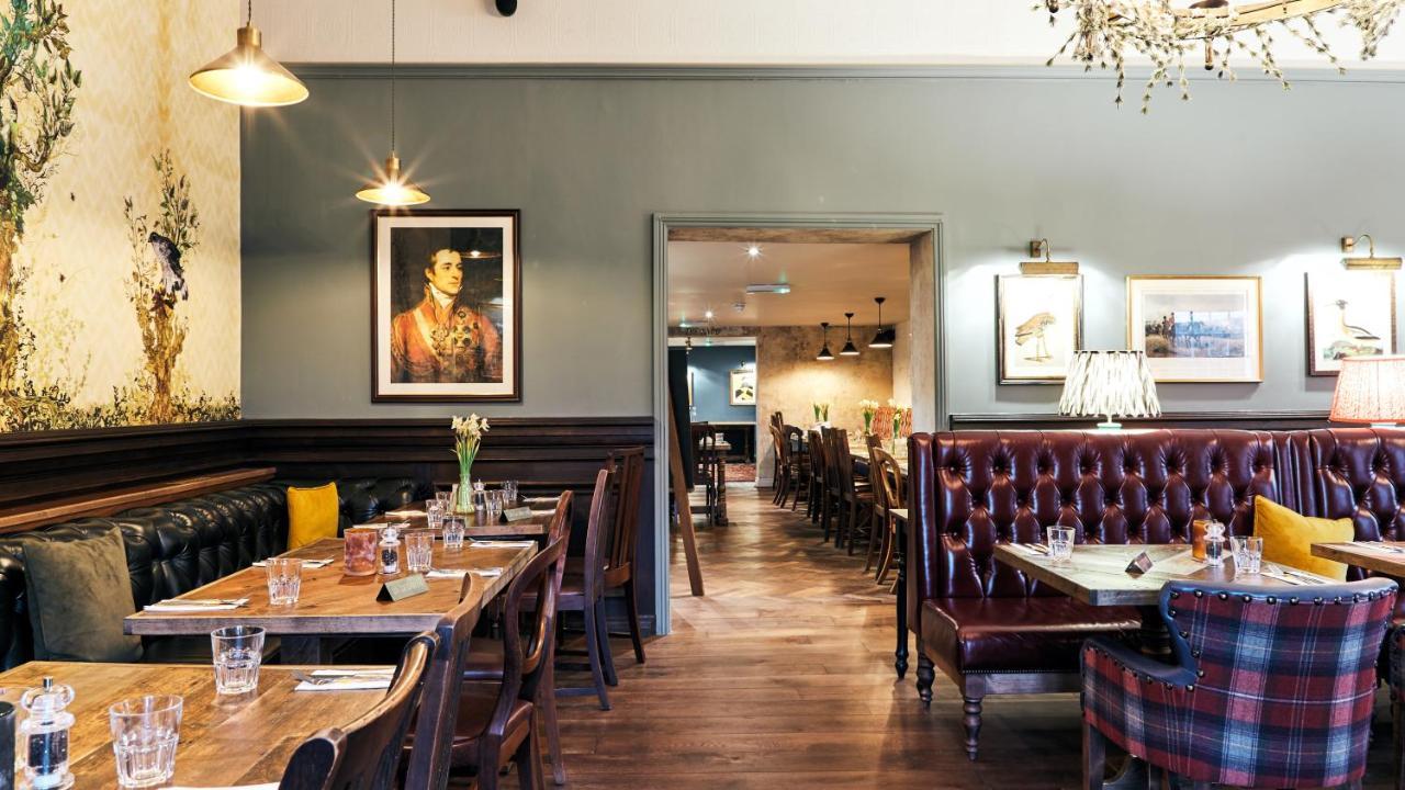 The Wellington Arms - Basingstoke-Reading 호텔 헥필드 외부 사진